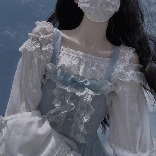 尼维尔内来的美女